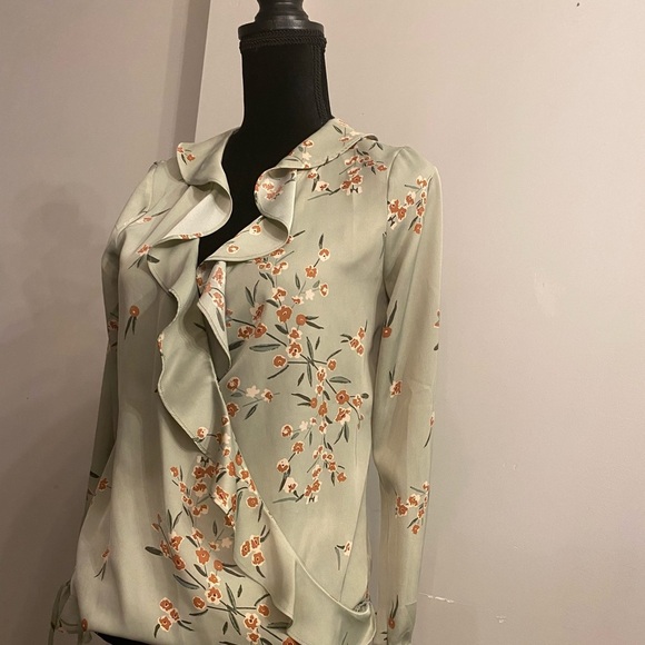 L’acadamie Floral Blouse - Picture 3 of 5